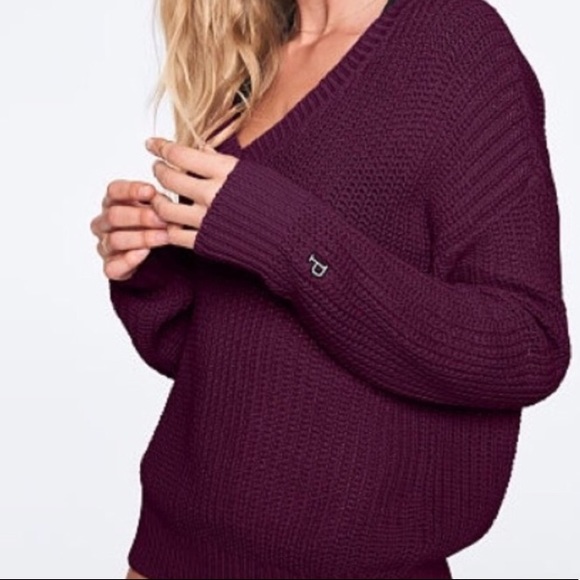 HTF PINK Victoria’s Secret Heritage Oversized V-Neck Sweater Top NWT - Picture 3 of 8